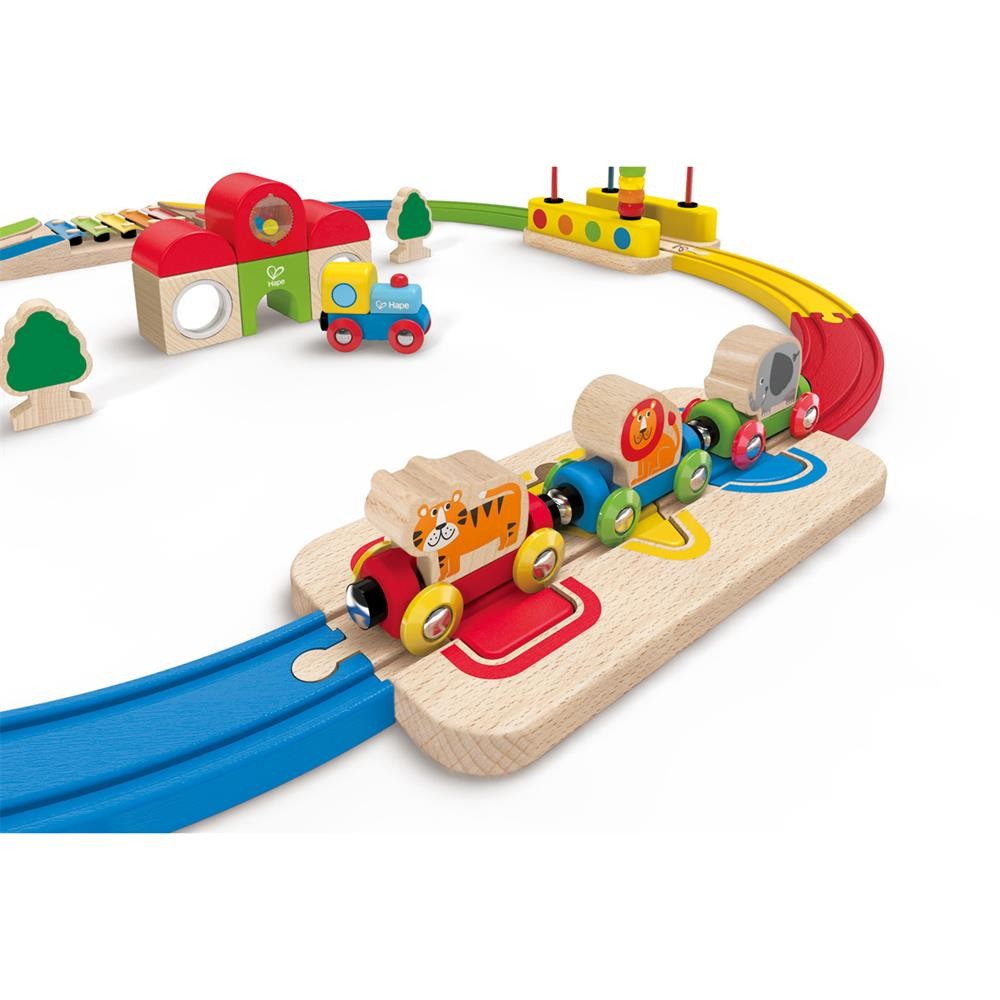 Hape store rainbow railway